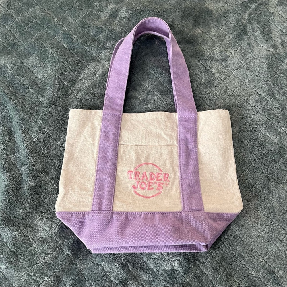 Trader‎ Joe's Purple and Cream Tote Bag
